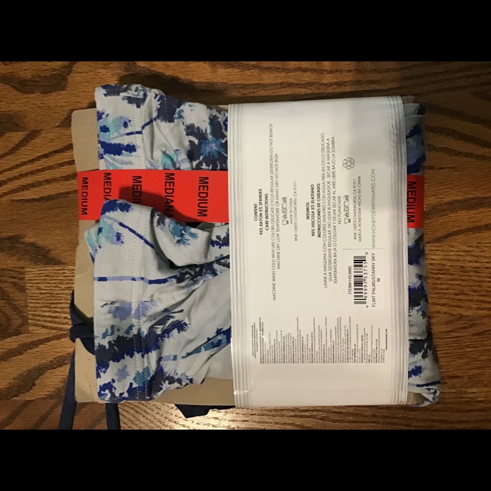 Super soft pajama set NWT - Picture 2 of 3